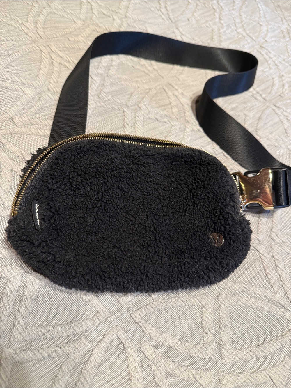 Lululemon Black Sherpa Bag